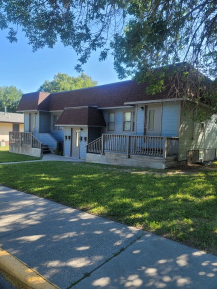 Primary Photo - 1048 N 23rd St