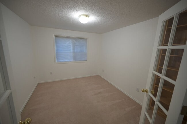 Building Photo - Charming 2 Bed, 2 Bath Condo in Sequim, WA