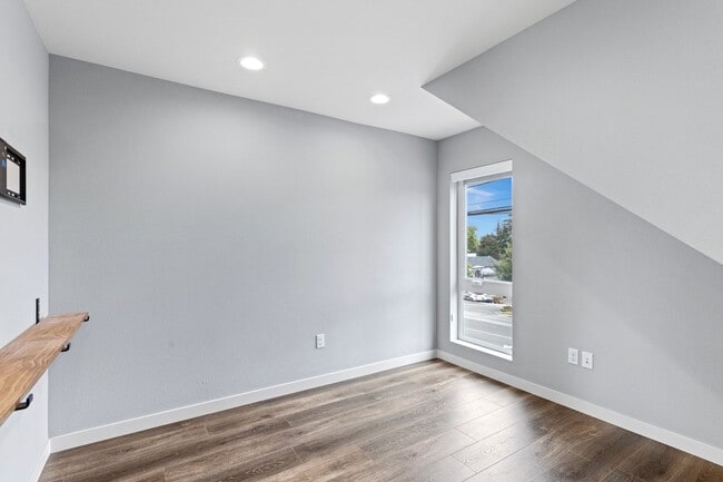 Building Photo - Hip and Modern Townhome In Greenwood!  Two bedrooms plus Flex Space Room