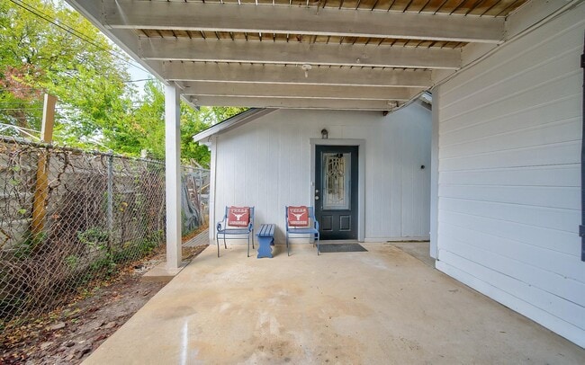 Building Photo - 3905 Billingsley St