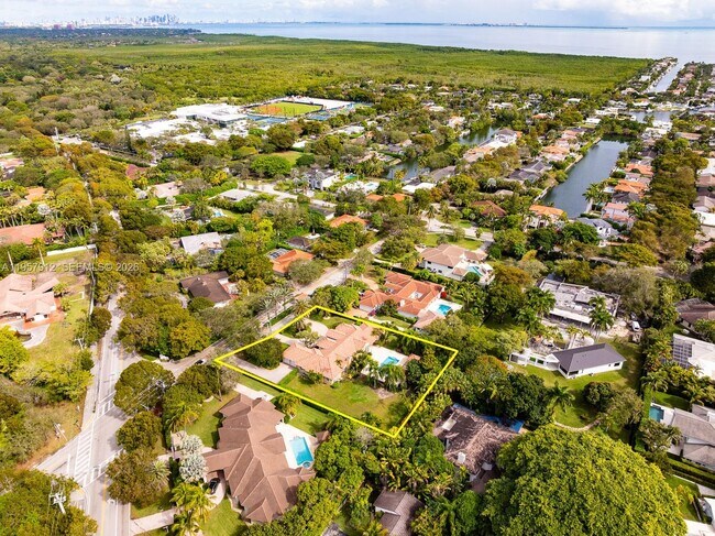 Building Photo - 5770 SW 128th St