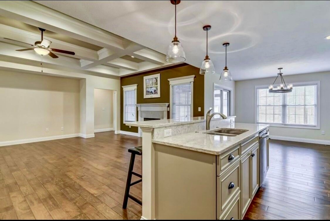 Building Photo - 1811 Spartan Dr