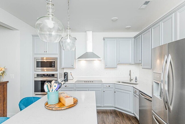 Building Photo - New 2 Bedroom Condo with Loft in Short Pump – $2,400/mo