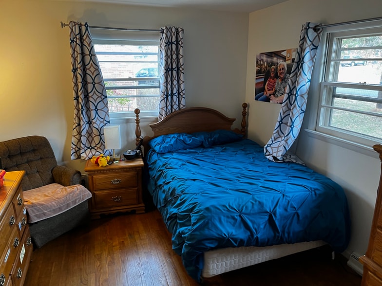 Building Photo - 2115 Tarleton Dr