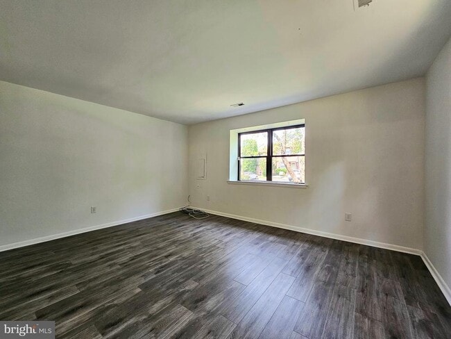 Building Photo - 876 Williams Pl