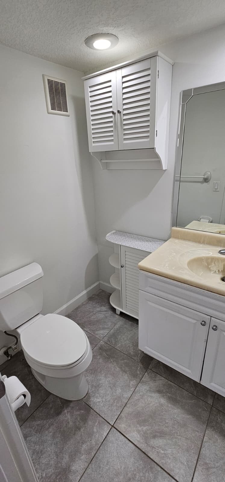 Building Photo - 1017 NW 124th Ave