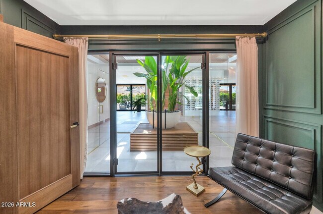 Building Photo - 5812 N 44th Pl