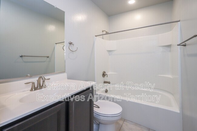 Building Photo - 9404 W Gambel Oak Ln
