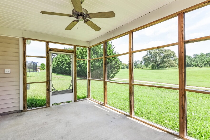 Building Photo - 1109 Braemar Highland Dr