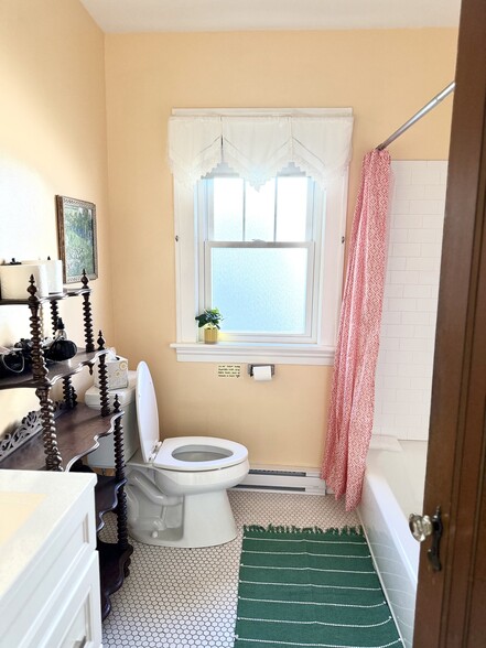 Building Photo - 5 Franklin St