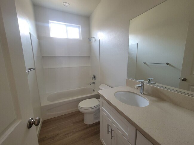 Building Photo - 8418 Grandy St
