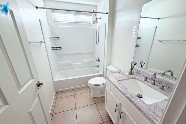 Building Photo - 7570 E Majestic Palm Ln