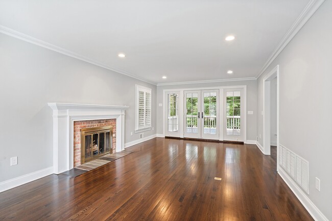 Building Photo - 20 Rustic Terrace