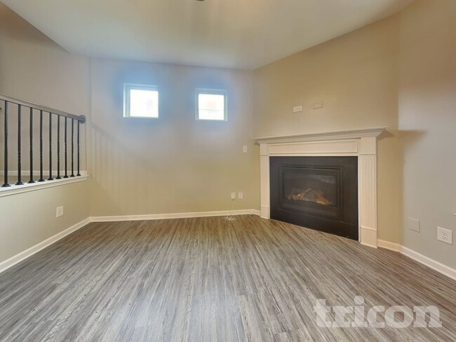 Building Photo - 307 Arbor Cir