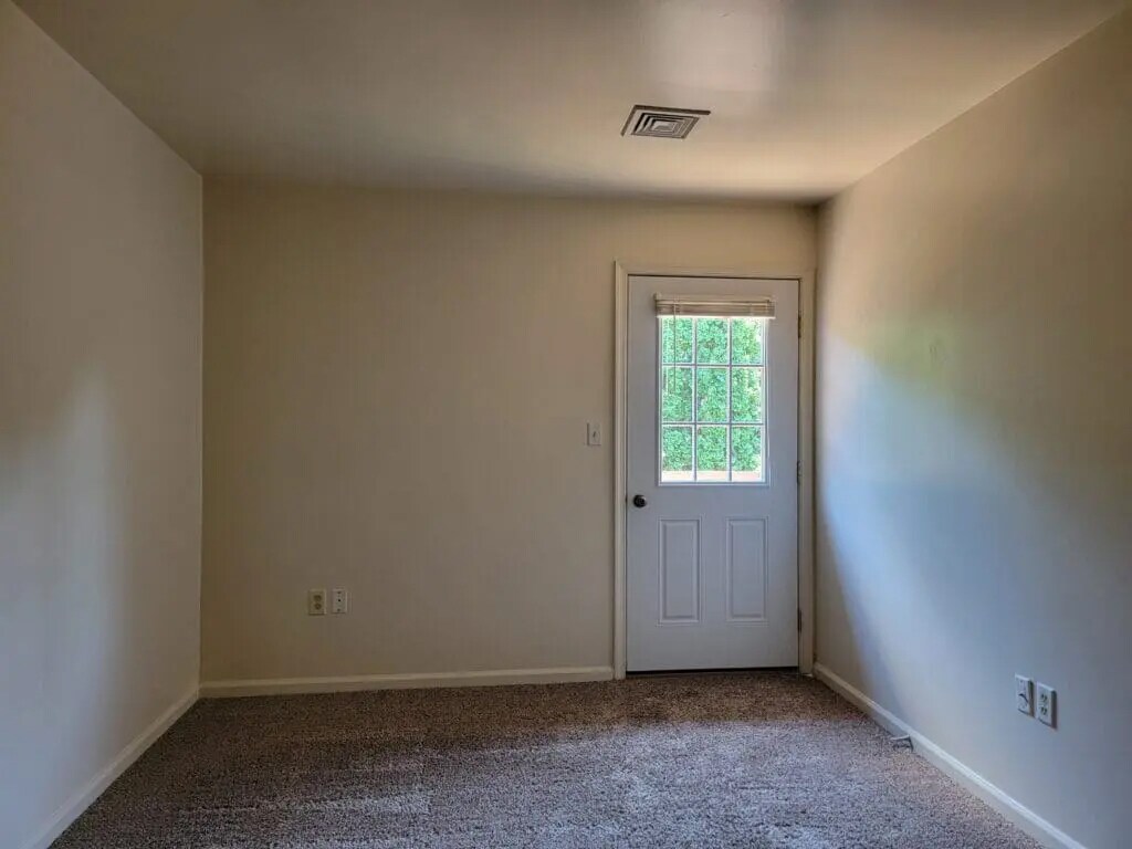 Building Photo - 1523 Lincoln Heights Ave