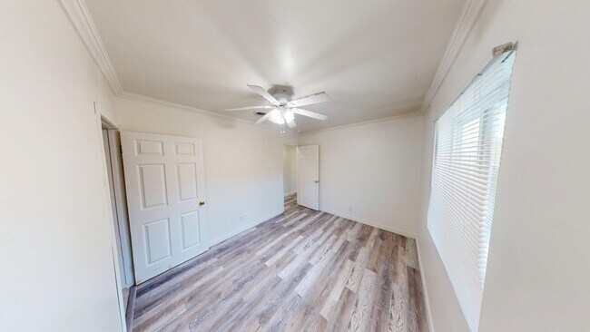 Building Photo - 4933 63rd St