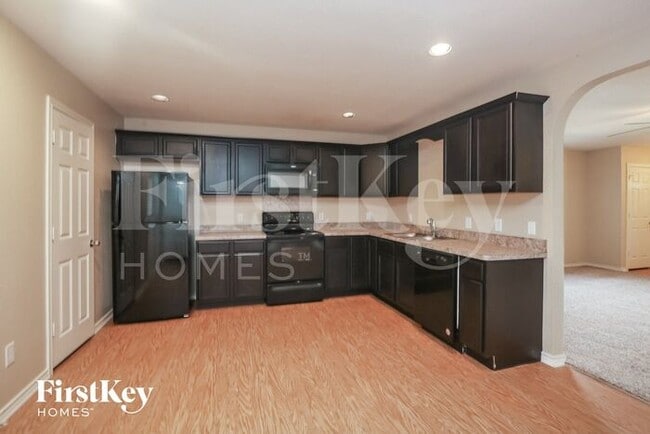 Building Photo - 591 Lentisco Dr