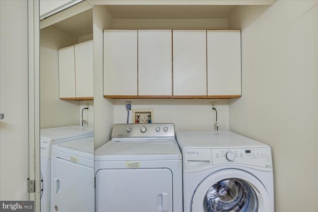 Building Photo - 112 Appletree Ct