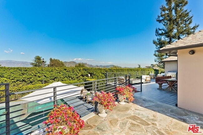 Building Photo - 2841 Montcalm Ave