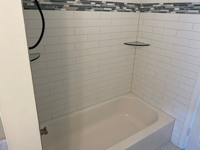 Building Photo - Quiet Cozy Northside Home for Rent