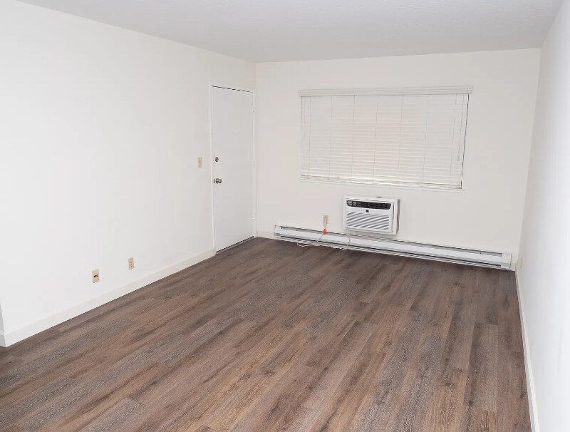 Building Photo - 5502 Camden Ave