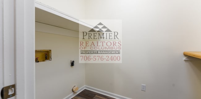 Building Photo - 4702 Harbin St