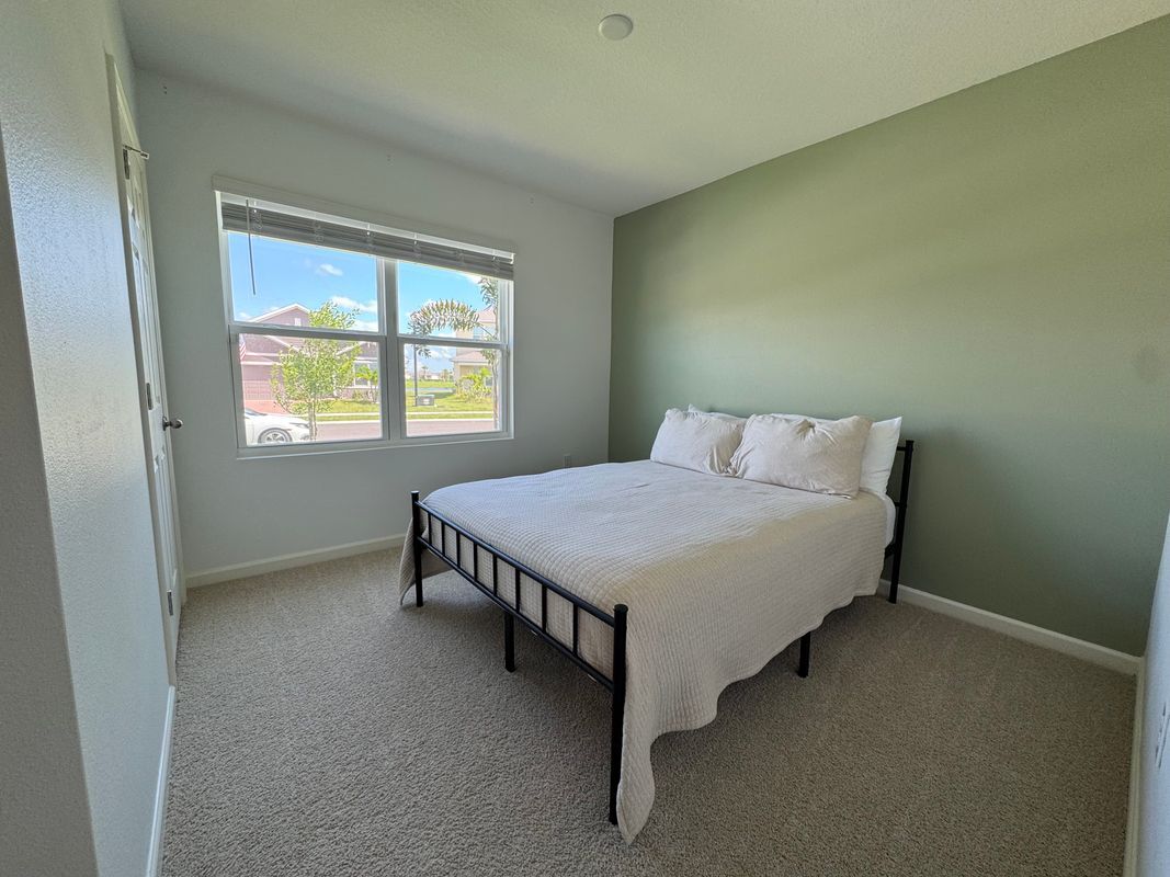 Building Photo - 946 Dugan CIR SE