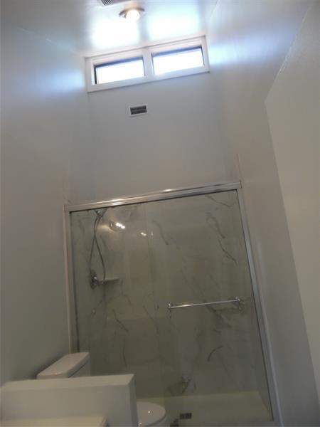Building Photo - 4013 SW 68th Ln