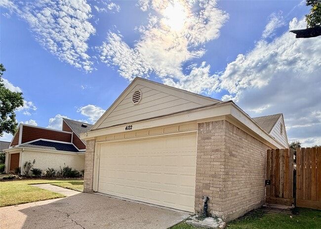 Building Photo - 4122 Baynard Dr