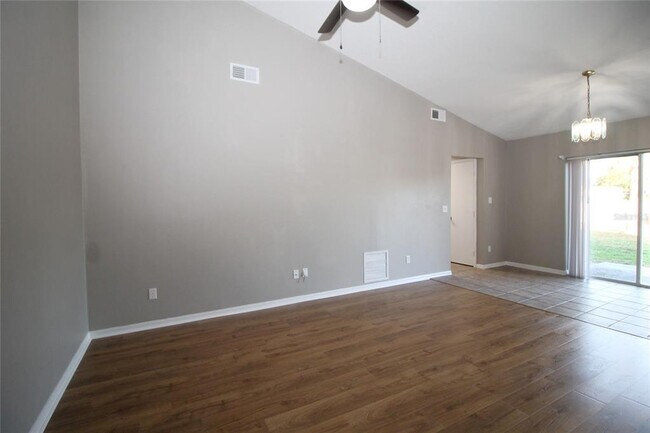 Building Photo - 903 S Disston Ave