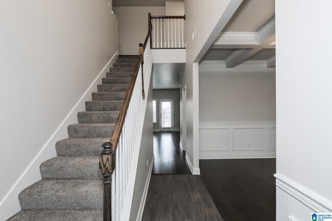 Building Photo - 253 Union Station Dr