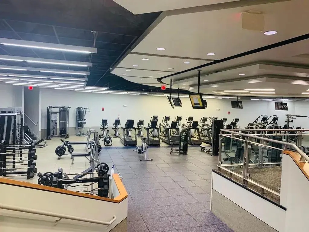 Gym - 1121 Arlington Blvd