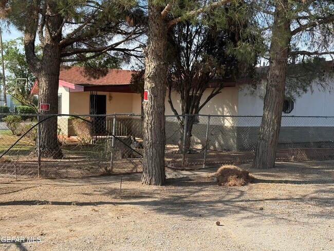 Building Photo - 10650 Socorro Rd