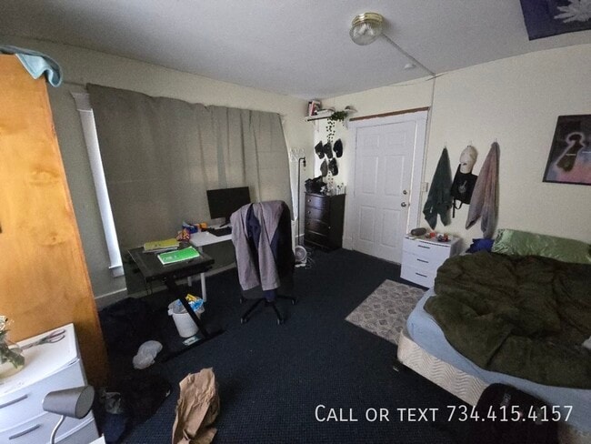 Building Photo - 502 Benjamin St