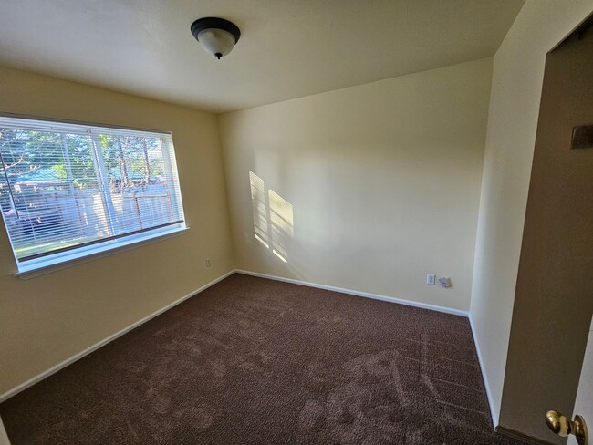 Building Photo - Secluded 3 Bed 2 Bath Rambler in Sultan