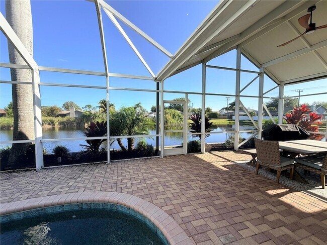 Building Photo - 8344 9th Ave Terrace NW