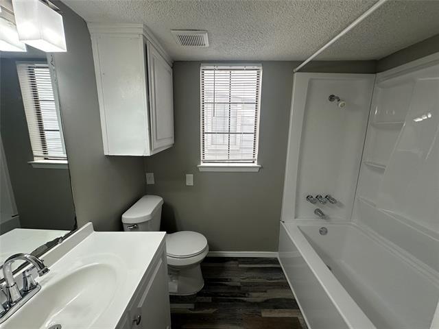 Building Photo - 9823 Summerwood Cir