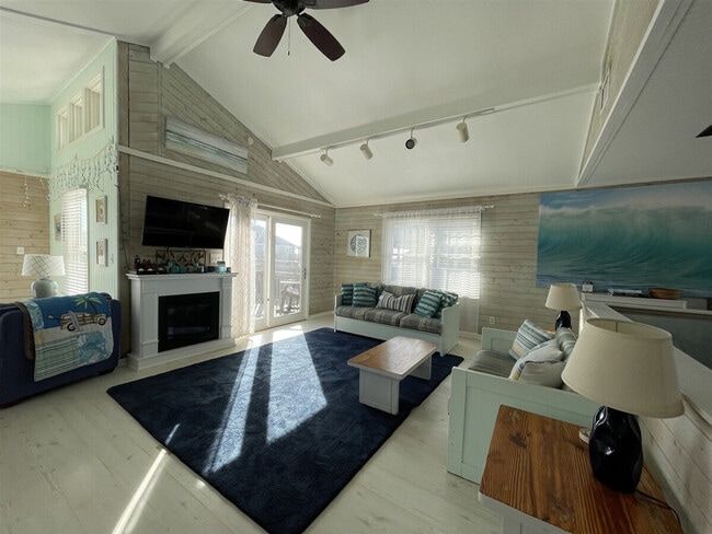 Building Photo - 54066 Marlin Dr