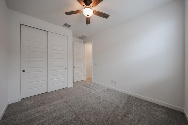 Building Photo - 7814 W Hide Trl
