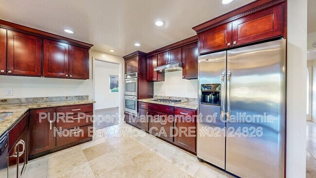 Building Photo - 351 Belhaven Cir