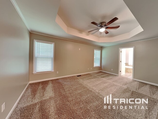 Building Photo - 220 Pepperdine Way