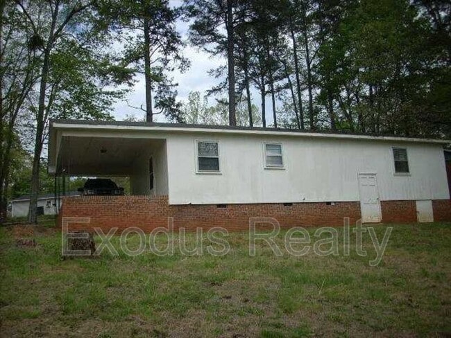 Building Photo - 1600 Carr Creek Rd