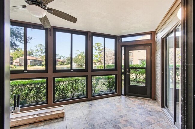 Building Photo - 41 Hembury Ln