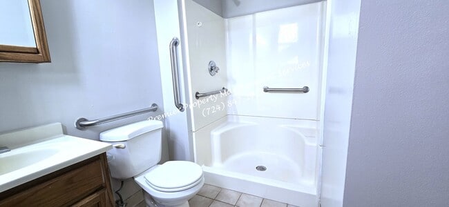 Building Photo - 314 E Lincoln Ave