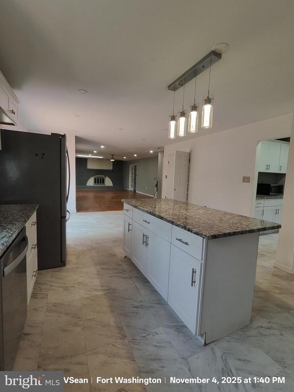 Building Photo - 11904 Aten St