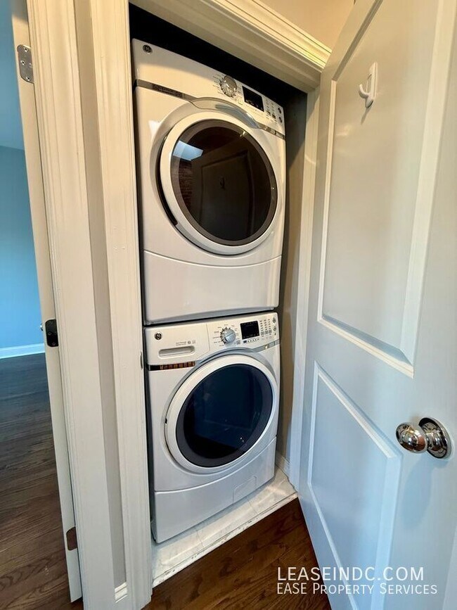 Building Photo - 4429 9th St NW