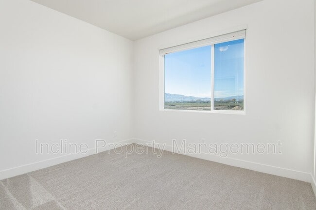 Building Photo - 362 S 1080 W