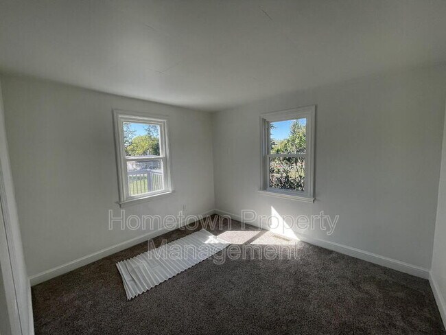 Building Photo - 1130 Whiteford Rd