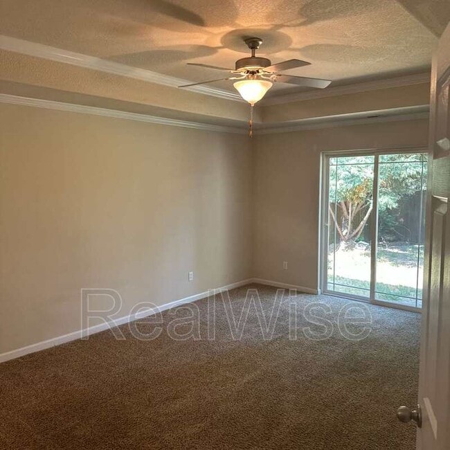 Building Photo - 115 Wagon Wheel Dr