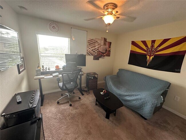 Building Photo - 14885 Evergreen Oak Loop